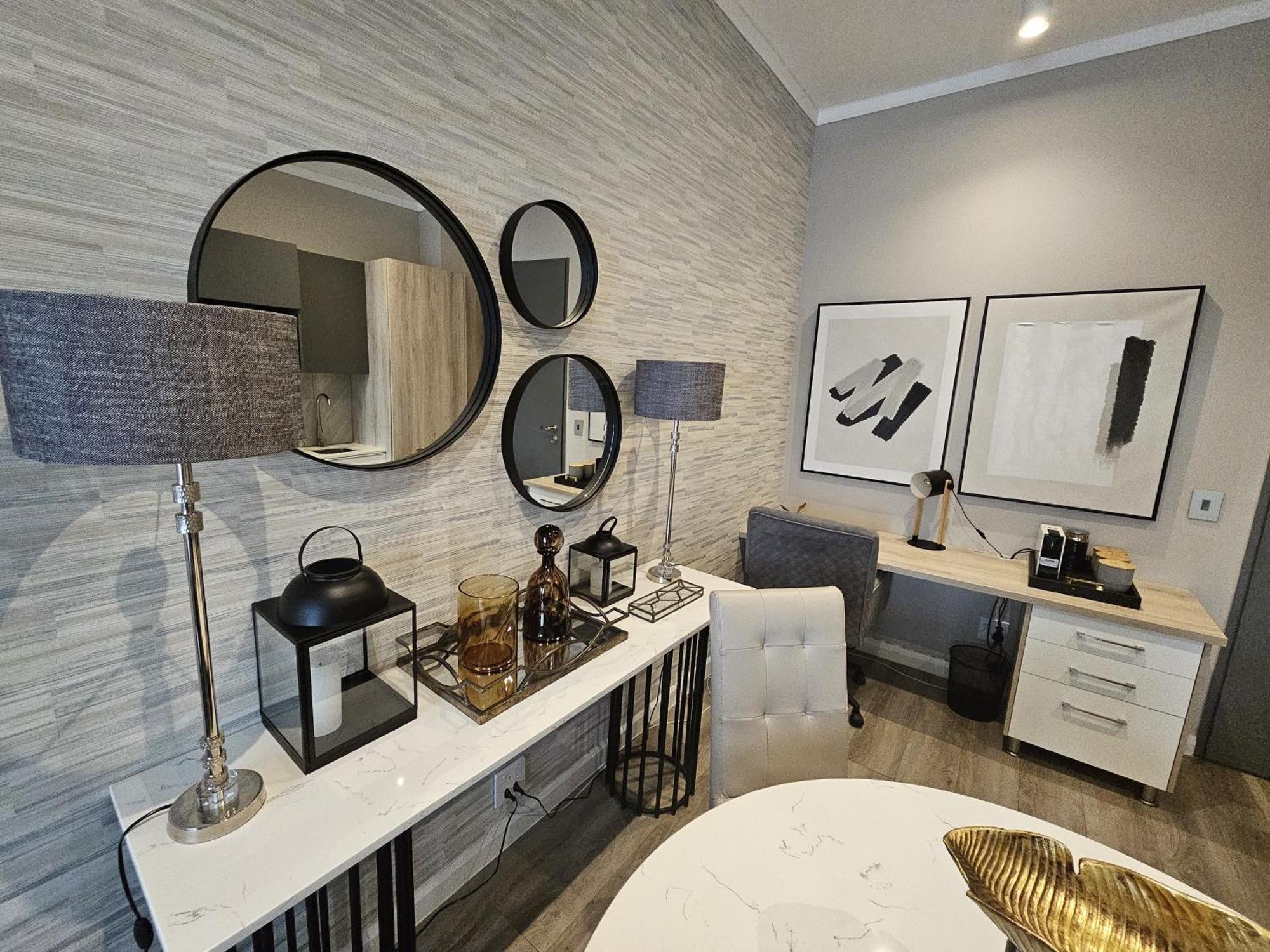 Capital Trilogy Apartments Pretoria Bagian luar foto
